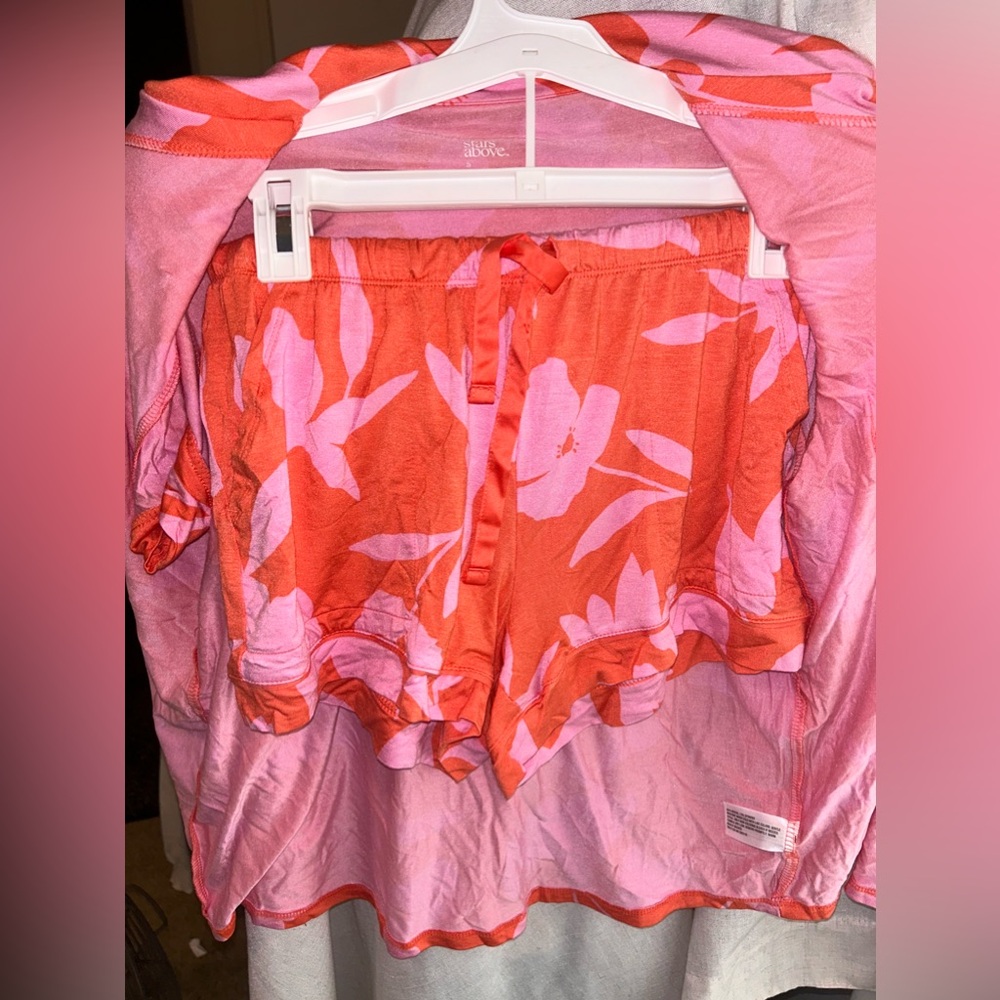 (#1) COPY - NWT women pajama set  stars above short pajamas set - Picture 3 of 5